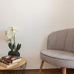 Elegance Escape *