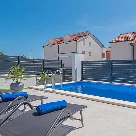 Вилла Elegance Escape *