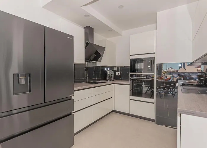 Elegance Escape * Vodice