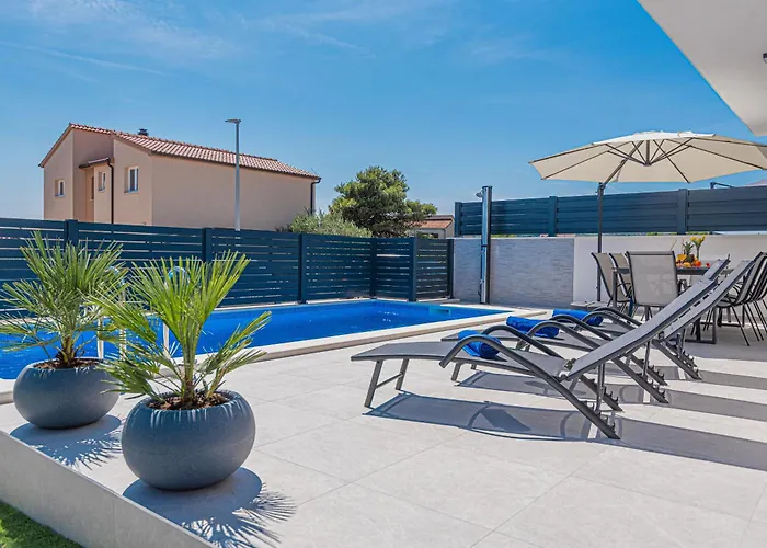 Elegance Escape * Vodice